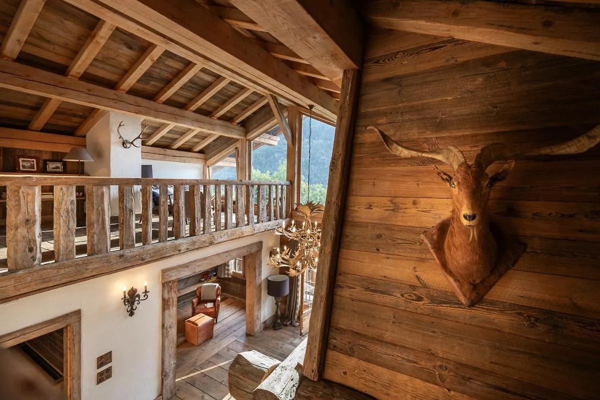 Chalet Ruitor, Chalet 500 M2 Luxueux De Caractere Sainte-Foy-Tarentaise France